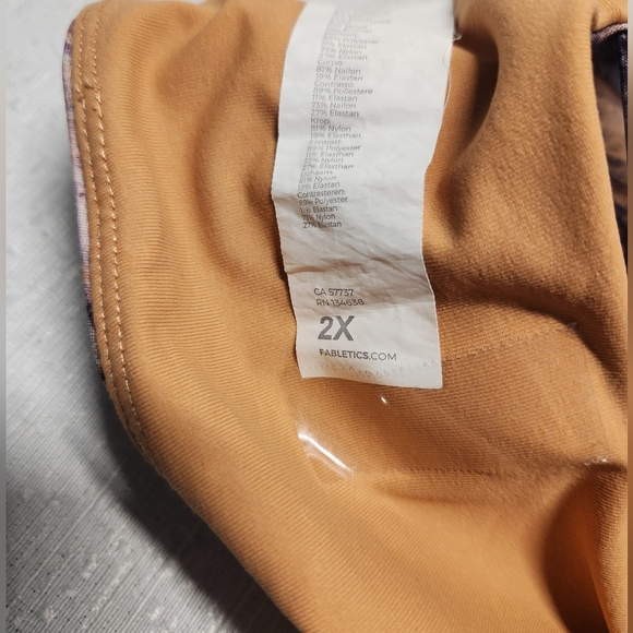 SPORT WOMEN'S BRA Purple Marble Women's Top - Picture 5 of 6